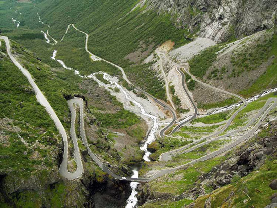 trollstigen1.jpg