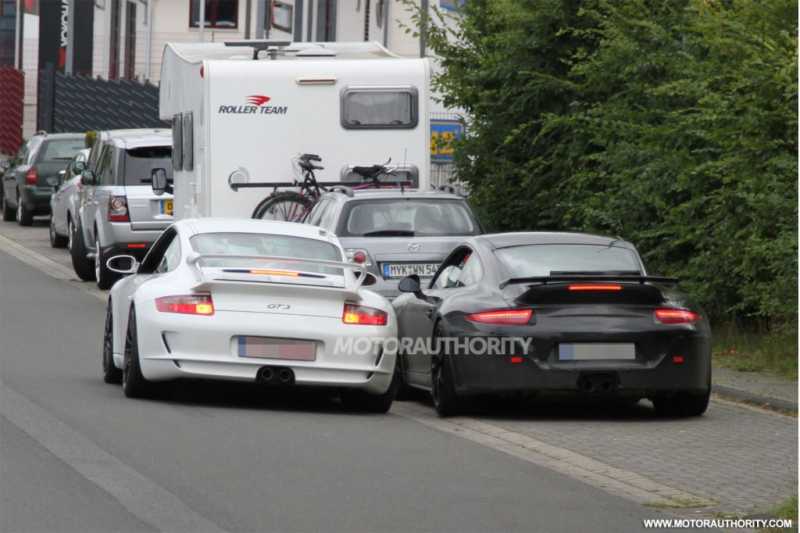 2013-porsche-911-gt3-spy-shots-100402580-l.jpg