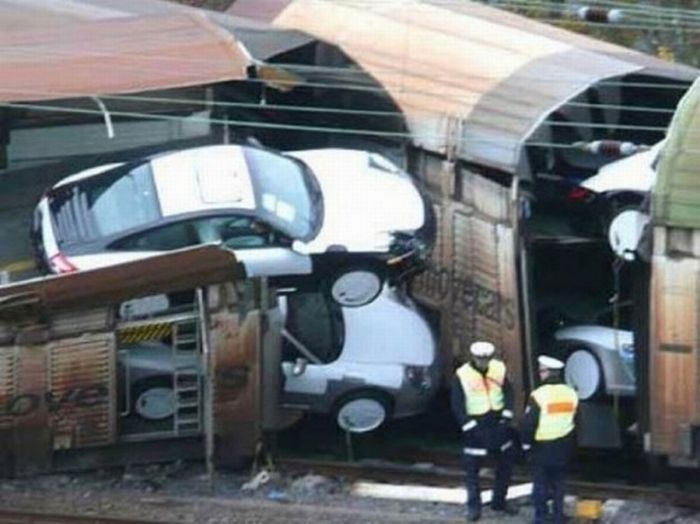 porsche_train_crash_06.jpg