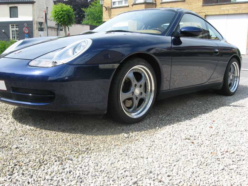 01porsche99676.JPG