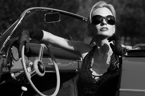 woman-porsche-speedster.jpg