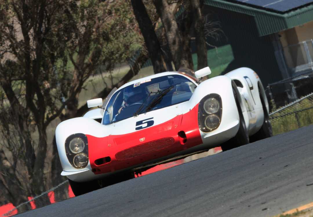 porsche908-5.jpg