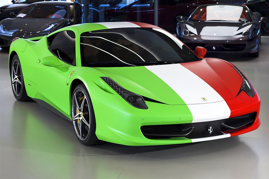 ferrari-458-italia-italian-flag.jpg