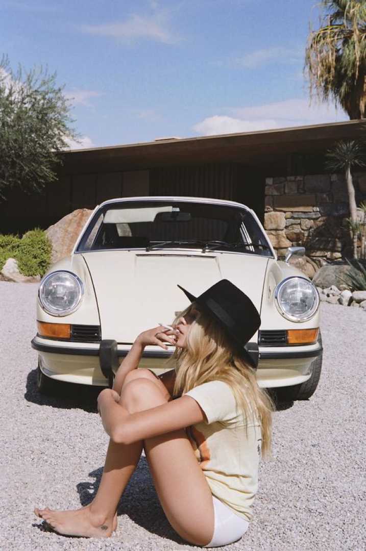 porsche-girl-4.jpg