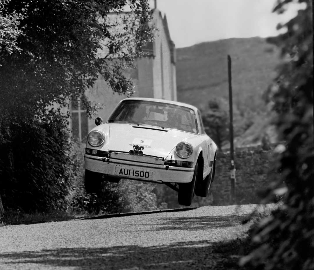 porscheatdonegalinternationalrally1974jump.jpg