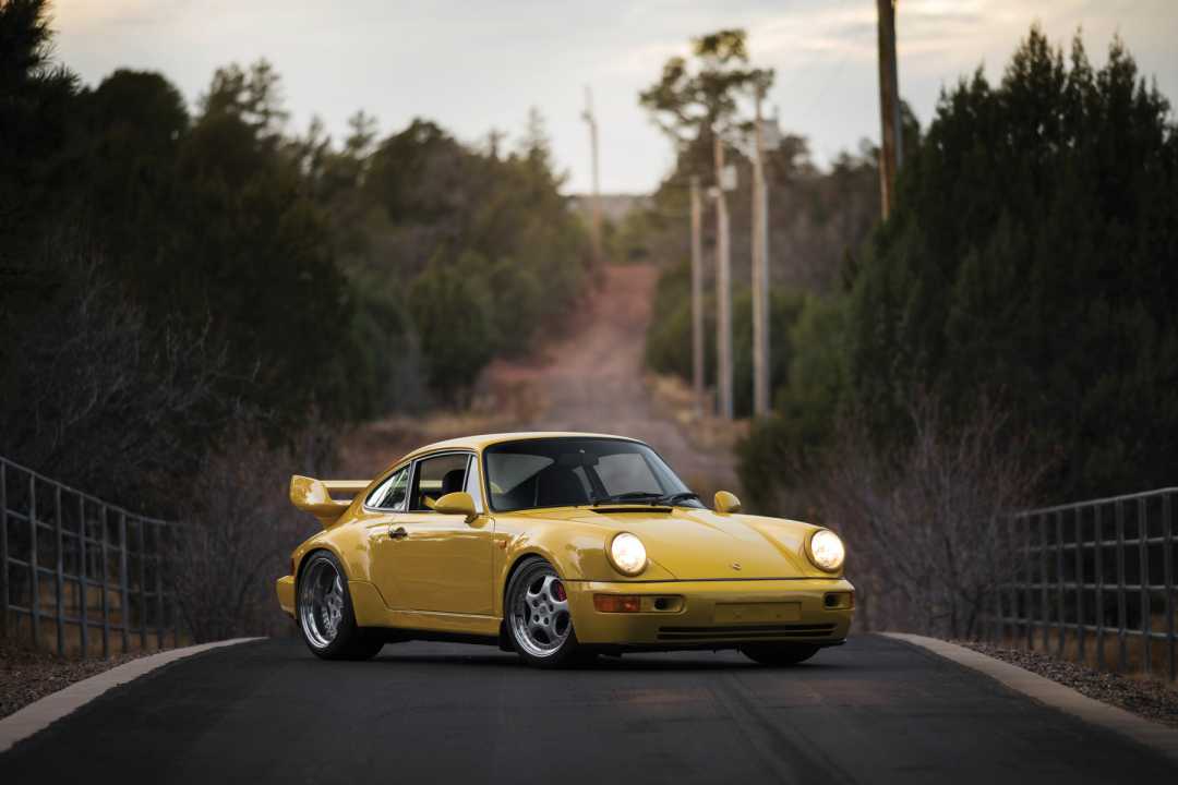 1993-Porsche-911-Carrera-RS-3.8-12.jpg