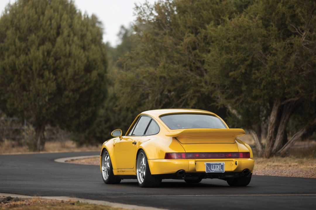 1993-Porsche-911-Turbo-S-Leichtbau-5.jpg