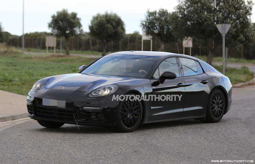 2017-porsche-panamera-spy-shots_100489079_h.jpg